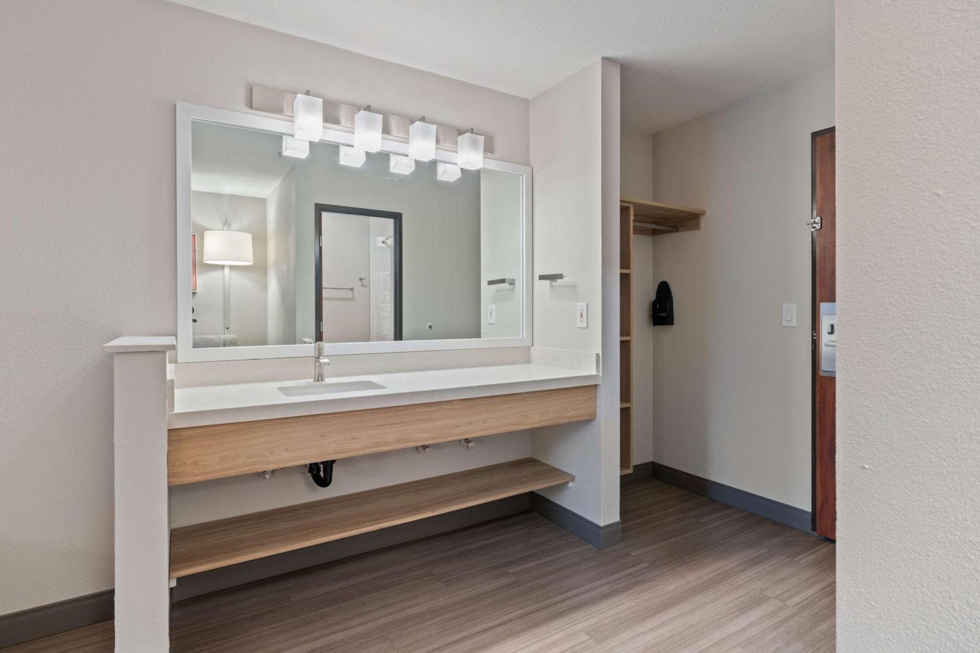 Best Western Lake Oswego Hotel & Suites Exterior foto